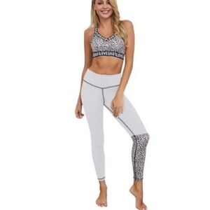 Women’s Leopard Print Sports Bra & Leggings Activewear Yoga Set